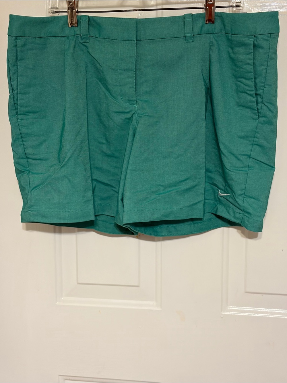 Nike Golf Women's Stunning Green Golf Shorts w/Dri-Fit Technology Size 16 NEW!